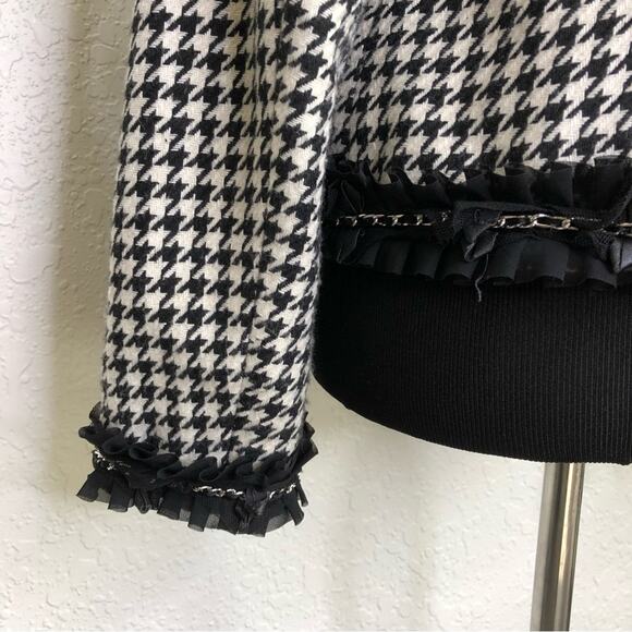 WHBM black and white houndstooth ruffle trim blazer size 8 - Picture 9 of 16